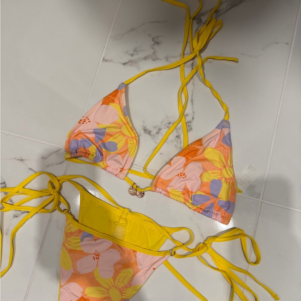 437 Bikini Set
